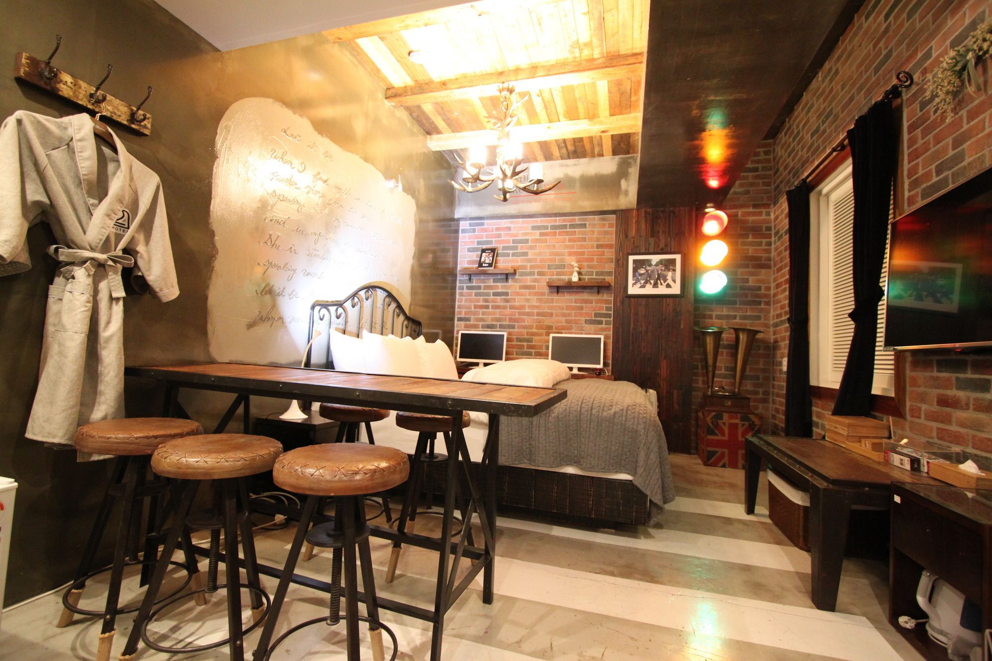 February Hotel Hwanggeum Daegu Exterior photo